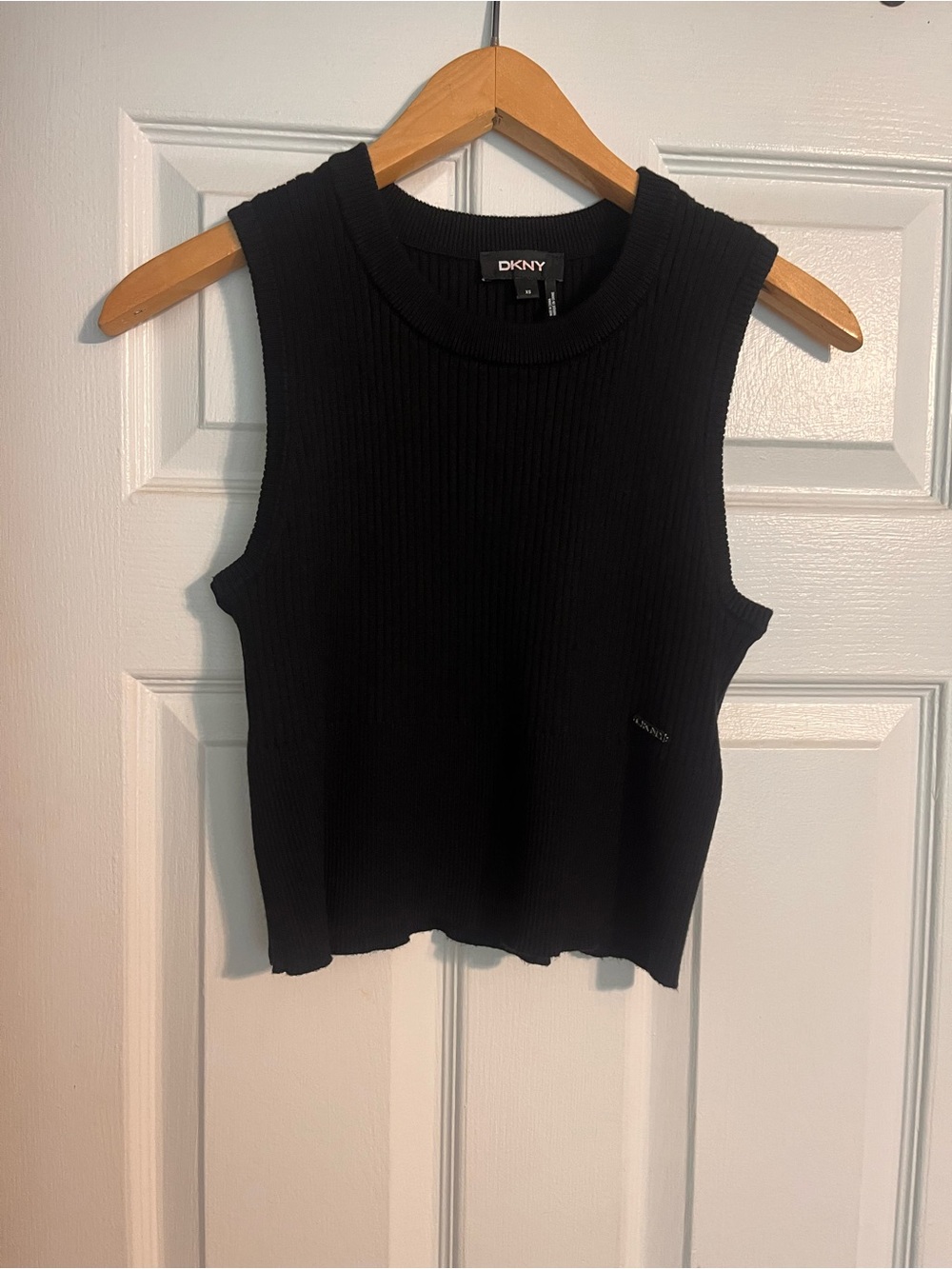 DKNY Black Ribbed Sleeveless Crop Tank